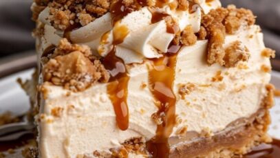 Apple Crumble Cheesecake